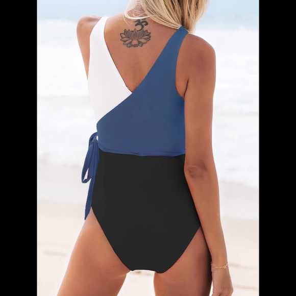 Women’s Coloured Blocked One Piece Bathing Suit - Picture 2 of 8